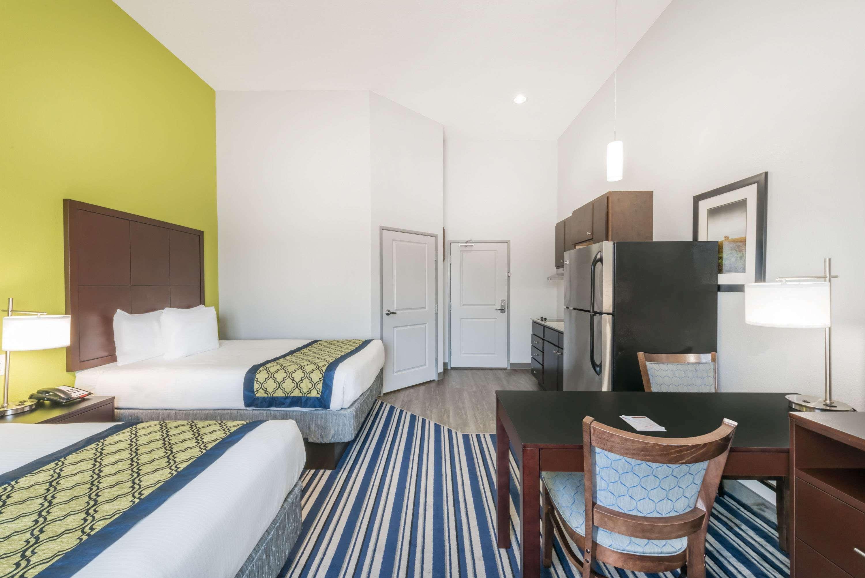Hawthorn Extended Stay By Wyndham Midland Exterior photo